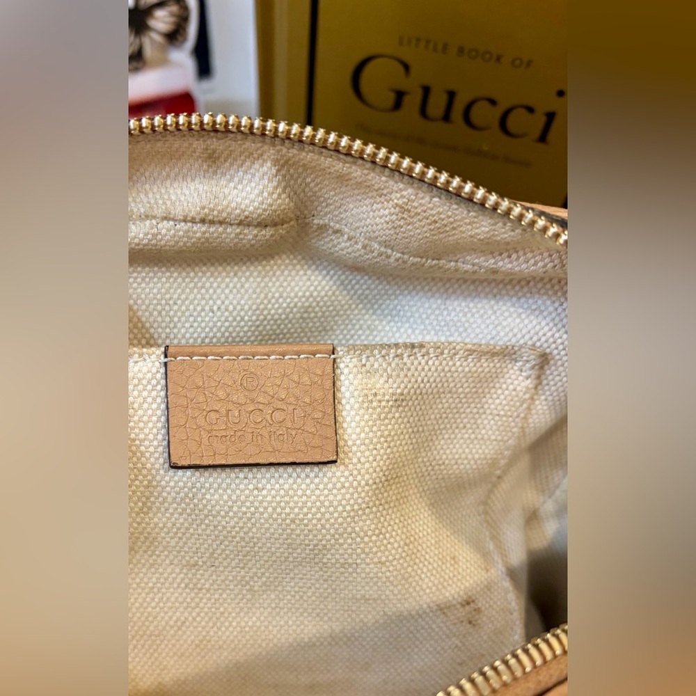 GUCCI Leather Soho Disco Crossbody w/Tassel Unisex/feminine look add Gucci scarf - Picture 11 of 16